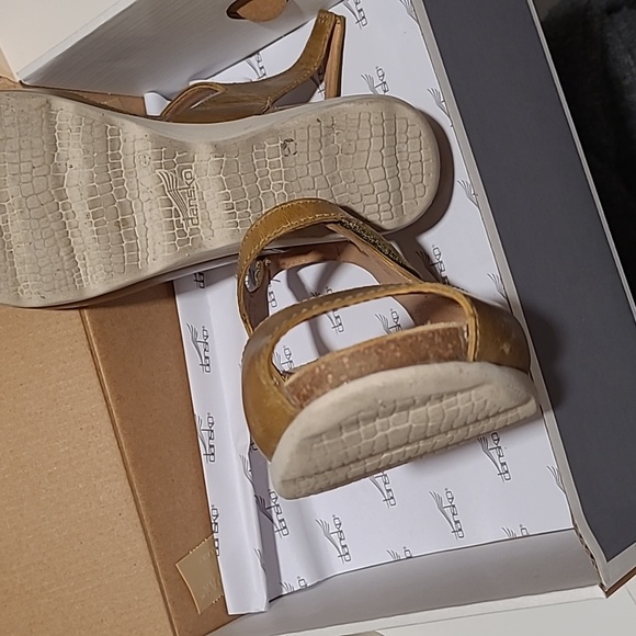 Dansko sz 38 sandals - Picture 6 of 7